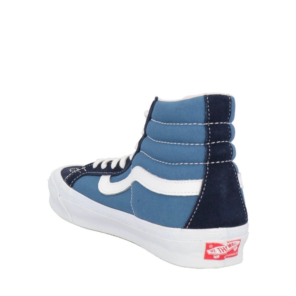 Vans - Picture 3 of 9